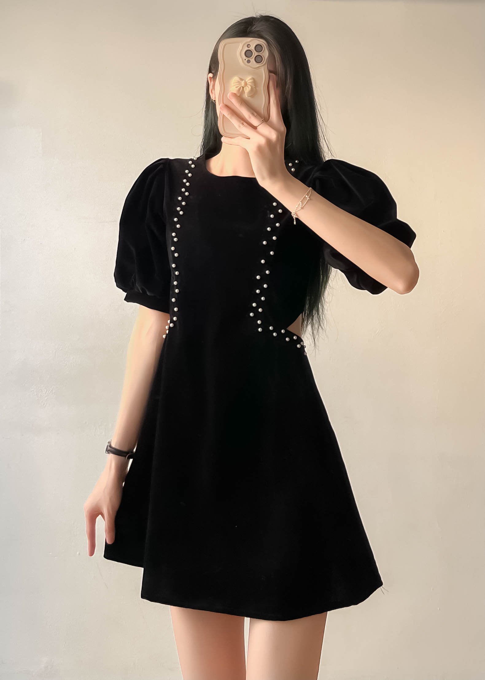 Váy nhung đen cut out Vaynhung177_ 