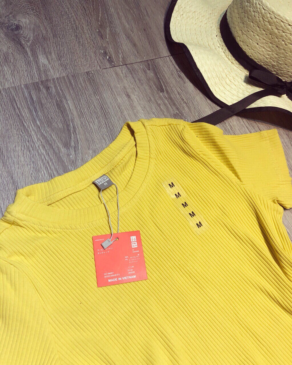 Áo Len Tăm Cộc Tay Uni