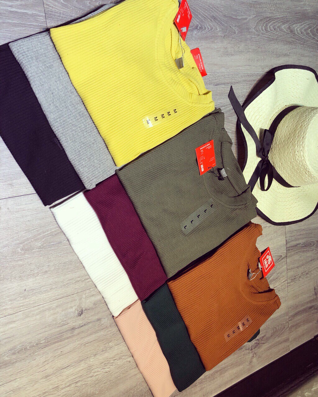 Áo Len Tăm Cộc Tay Uni