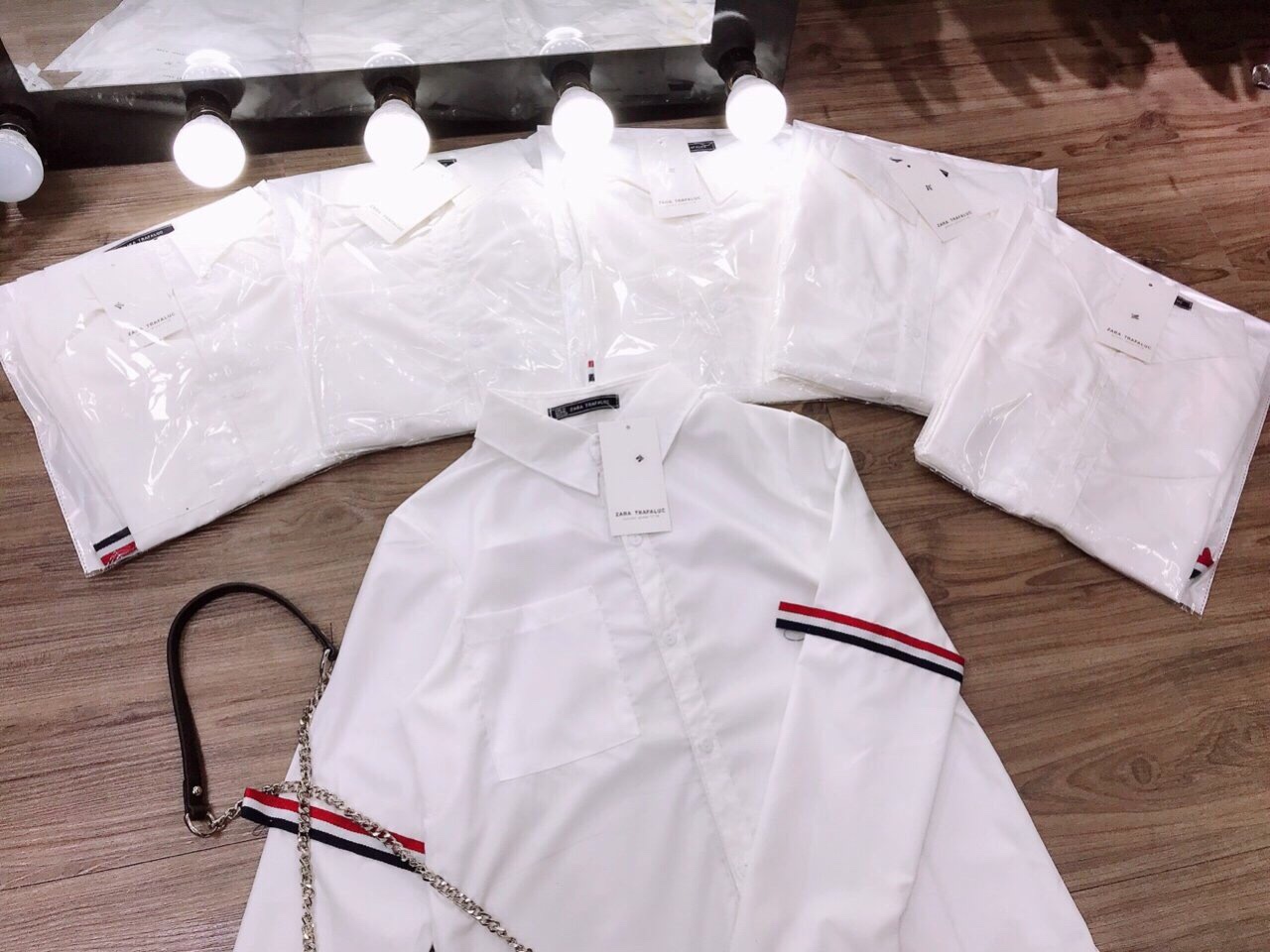 Áo Sơ Mi Nữ Kẻ Tay Quốc Dân