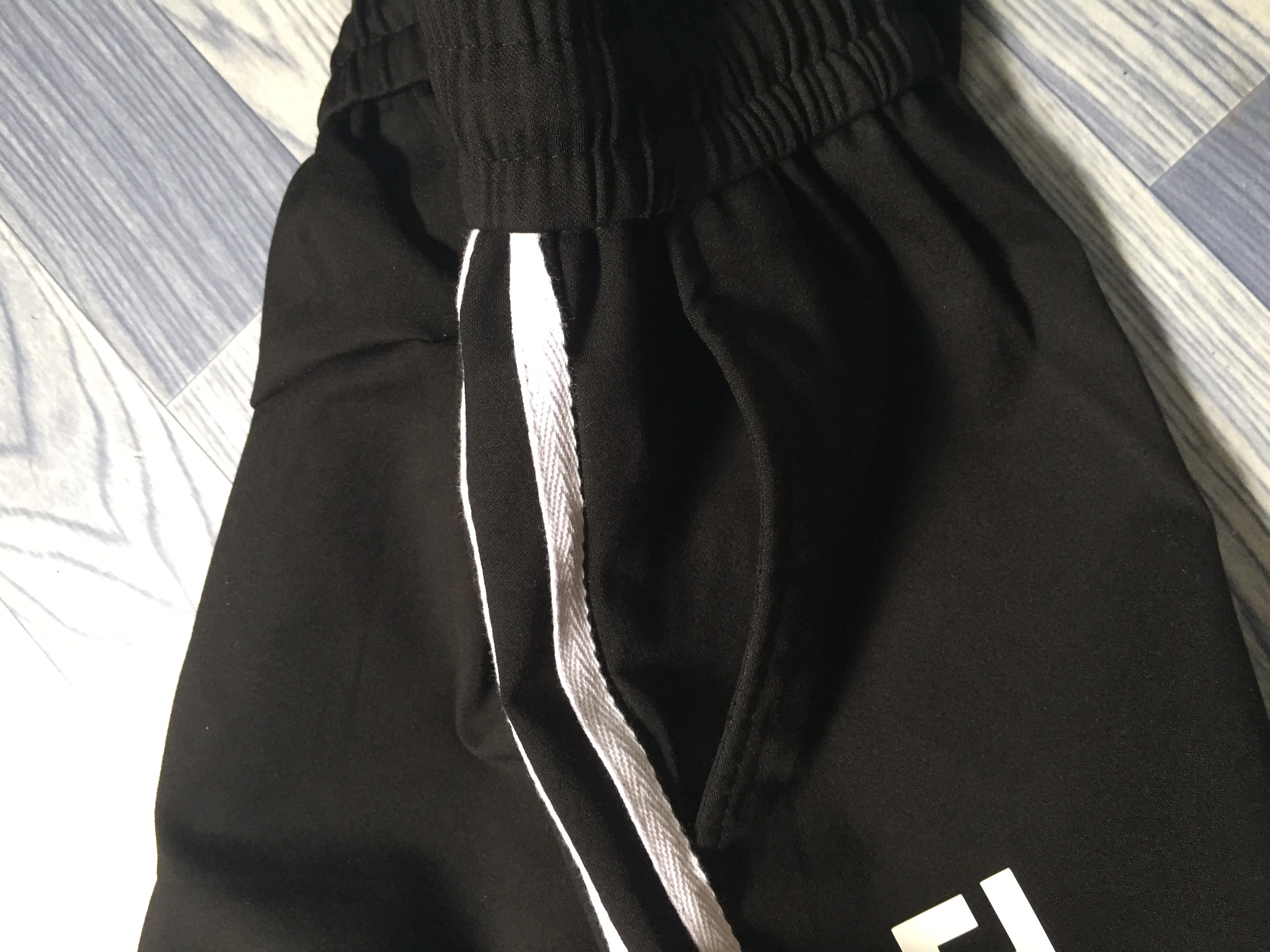 Quần Nam Fendi 2 Sọc