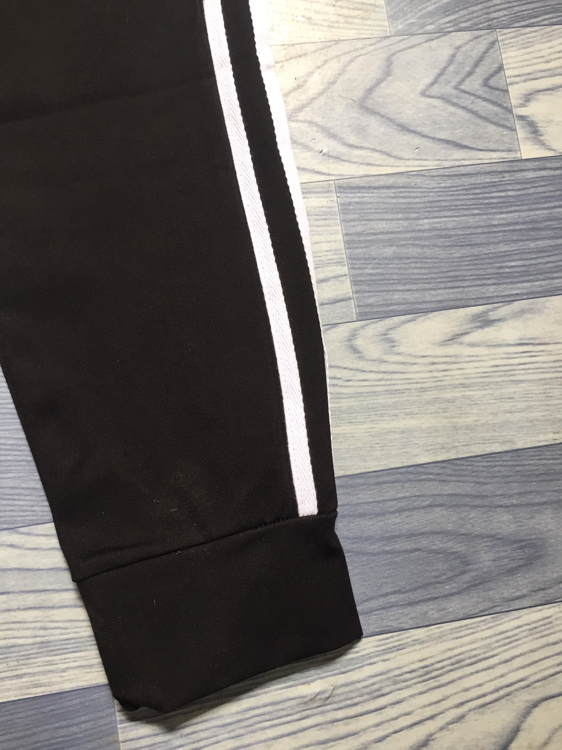 Quần Nam Fendi 2 Sọc