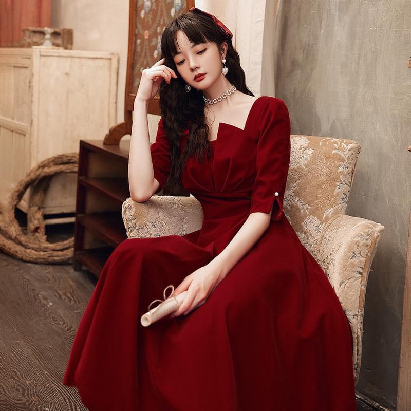 Đầm vintage đỏ phong cách cổ điển Pháp  Tiva Studio