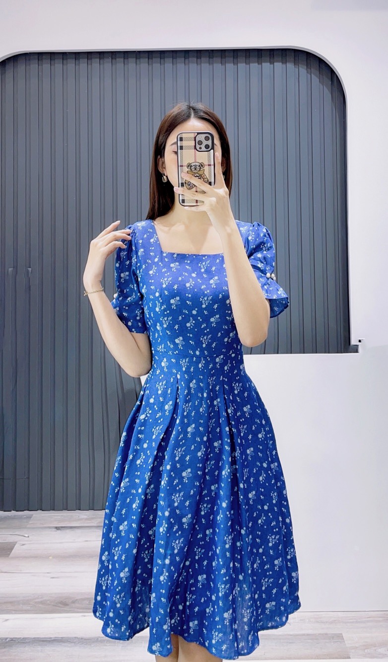Váy đi biển dài tay, Đầm thiết kế màu xanh biển họa tiết hoa đủ 4 size  e1185 - Đầm dáng xòe | ThờiTrangNữ.vn