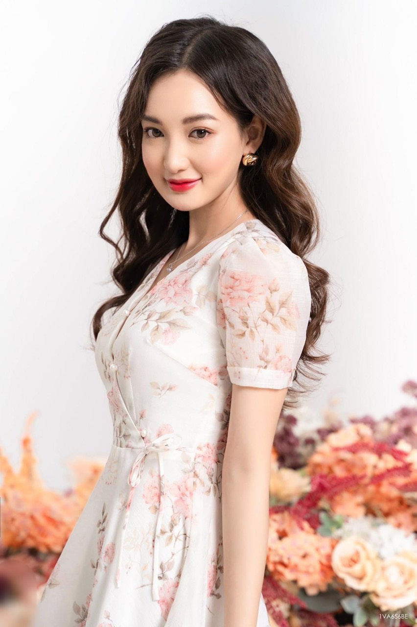 Váy Hoa Hồng Cổ V Cúc Ngọc Chéo - P1/K2