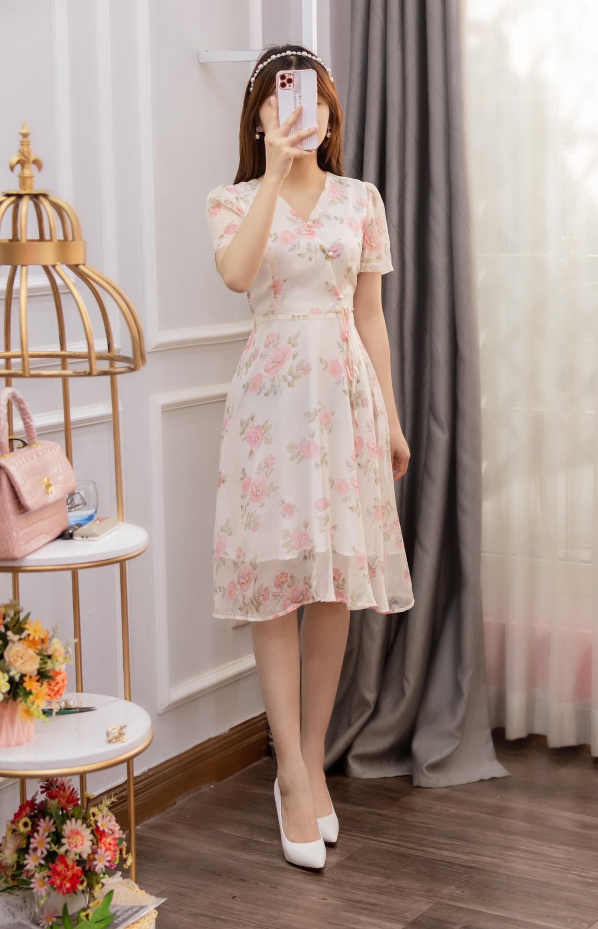 Váy Hoa Hồng Cổ V Cúc Ngọc Chéo - P1/K2