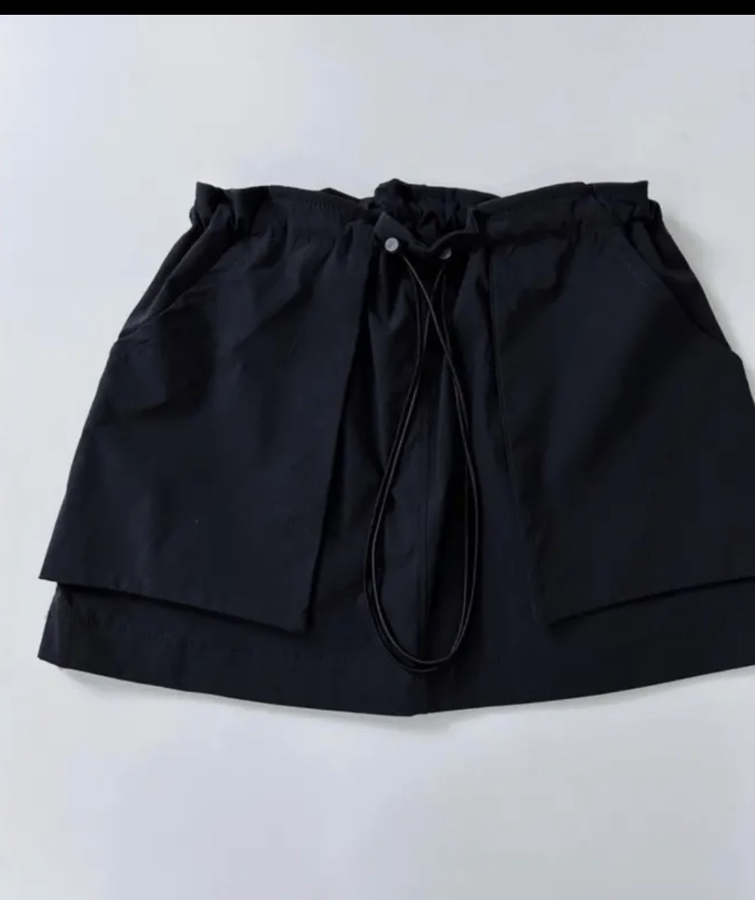 Chân váy chữ A ngắn màu đen cạp lưng cao có túi quần lót trong - Vải Umi  hàn - Mặc đi làm công sở học chơi đẹp - Chân váy | ThờiTrangNữ.vn