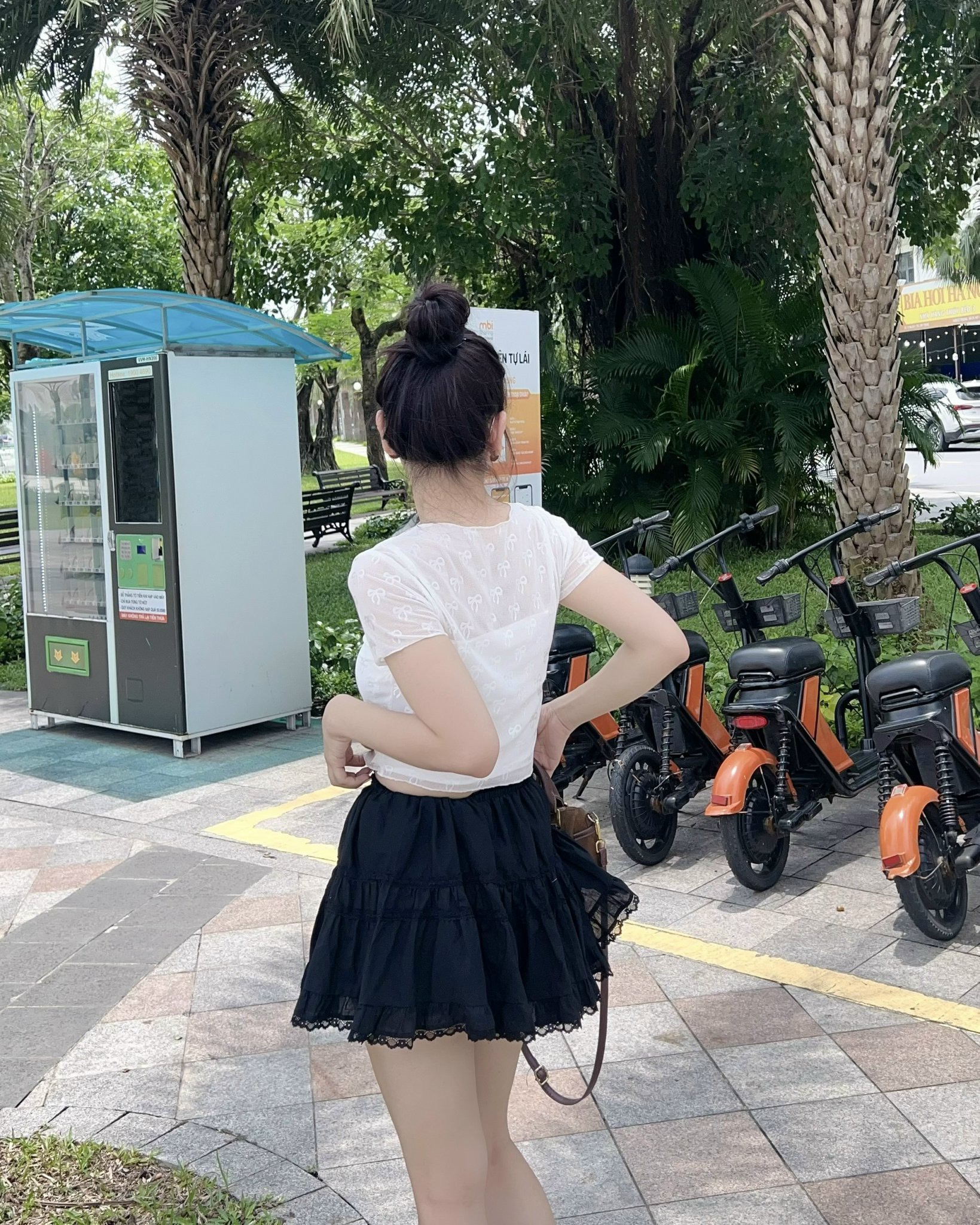 Áo thun nữ croptop Crt_renno24543