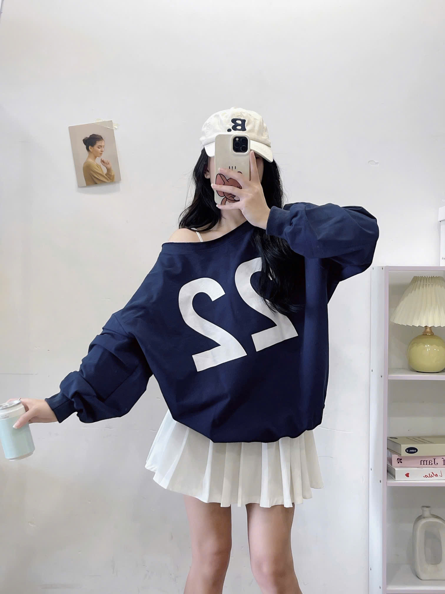 Áo Sweater Dài Tay Số 22 Lệch Vai Aoso22ma501101