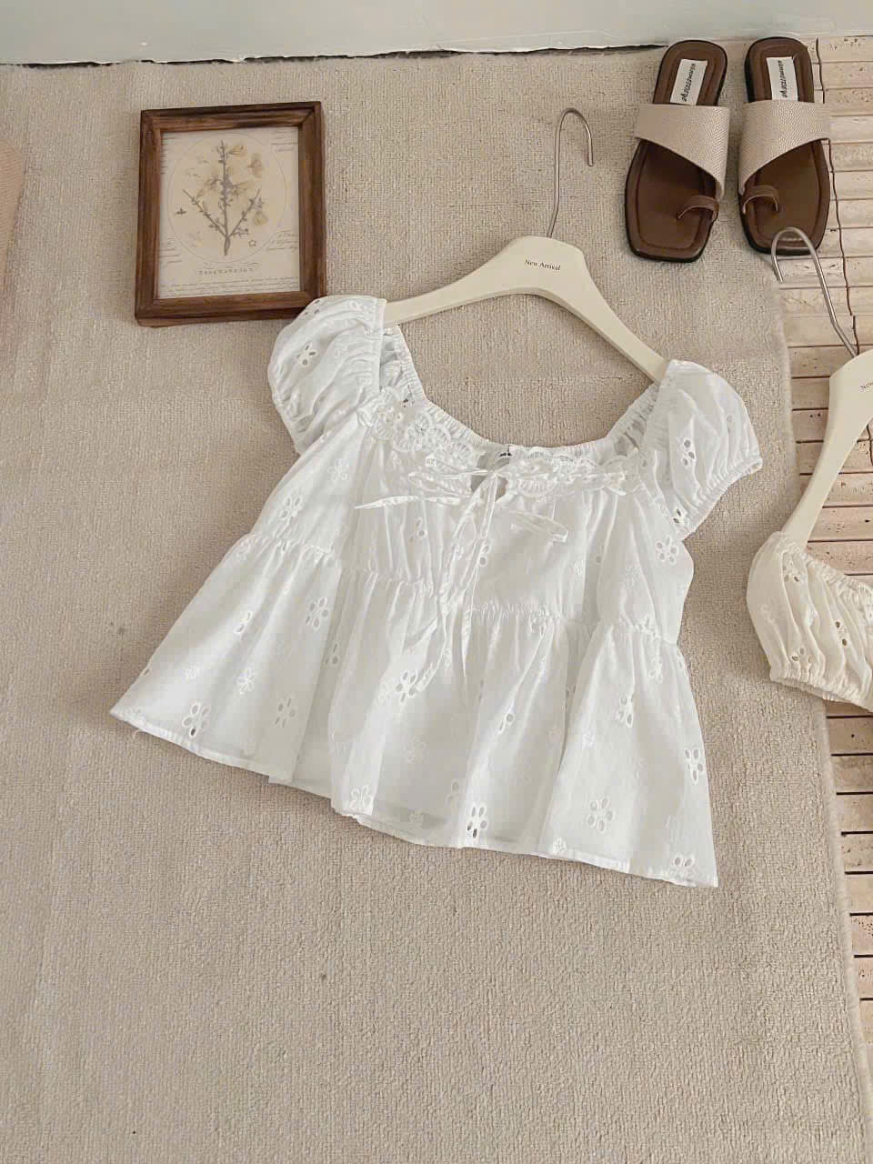 Áo babydoll chất thô ren thêu hoa Aocrttaybong258